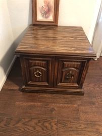 End table