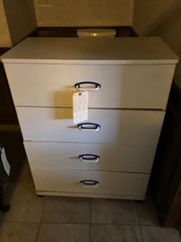 Chest of drawers