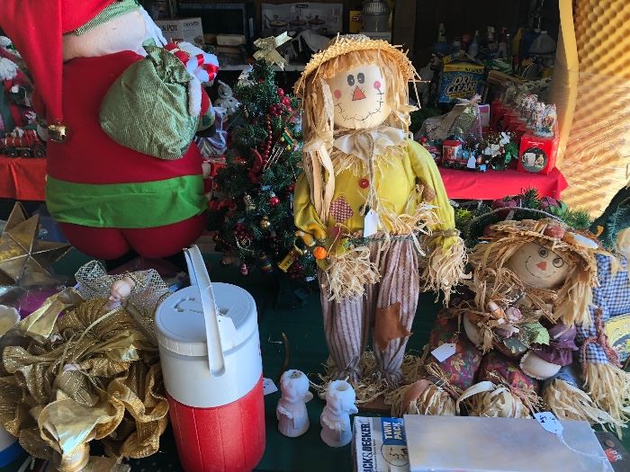 Scarecrows, Christmas items