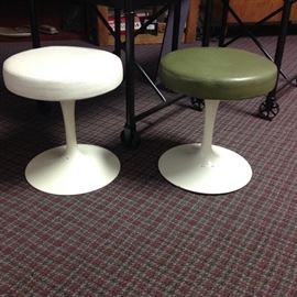 Eero Saarinen knoll tulip chairs