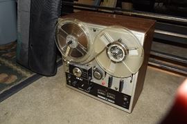 AKAI REEL TO REEL