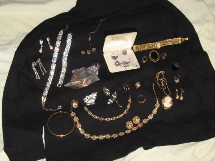 More costume to choose from including cameo jewelry.