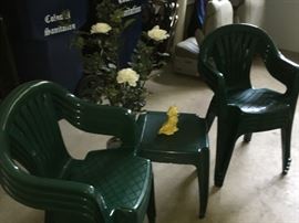 like new resin chairs and tables
