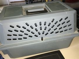 pet carrier