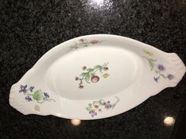 Serving dish