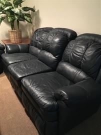 Bob's leather recliner sofa