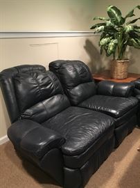 Bob's reclining sectional