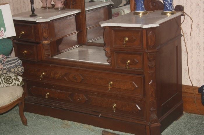 VICTORIAN DRESSER