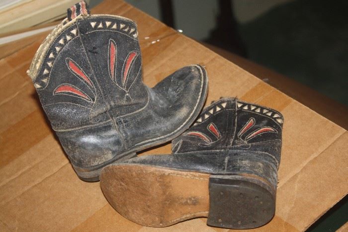 CHILD'S COWBOY BOOTS