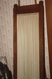 DRESSING SCREEN