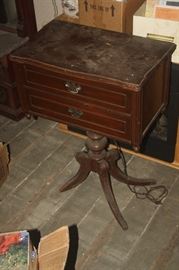 VINTAGE RADIO TABLE