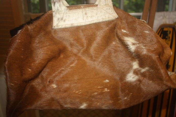 VINTAGE COWHIDE BAG