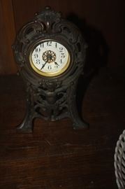 VINTAGE CLOCK