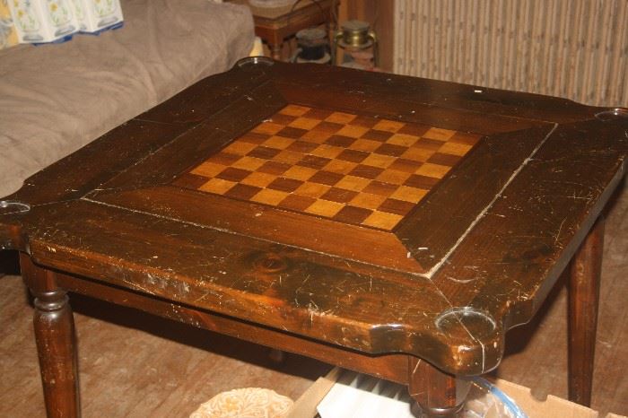 VINTAGE BAR GAME TABLE