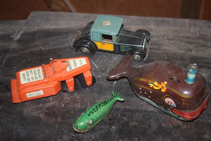 VINTAGE TOYS