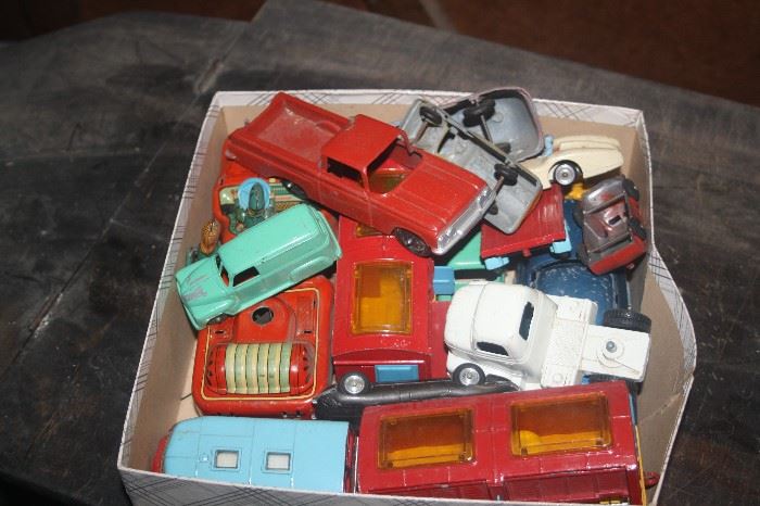 VINTAGE TOYS