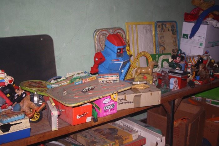 MORE VINTAGE TOYS