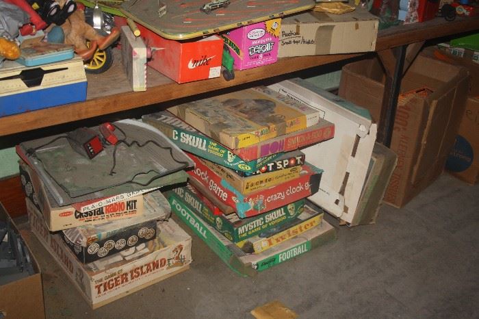 MORE VINTAGE TOYS AND GAMES