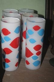 VINTAGE DAIRY QUEEN GLASSES