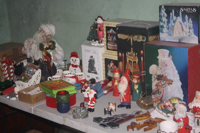 LOADS OF CHRISTMAS