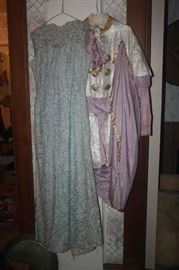 VINTAGE CLOTHES