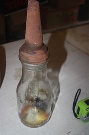 VINTAGE OIL BOTTLE