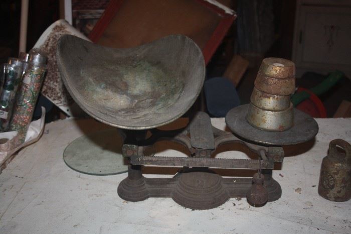 VINTAGE SCALE