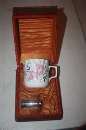 VICTORIAN SHAVING SET IN BOX