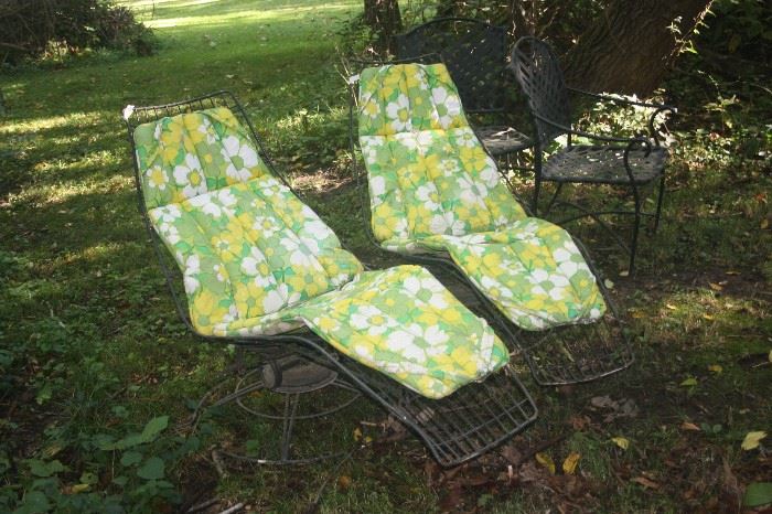 HOMECREST SIESTA LOUNGE CHAIR WITH SPRING ROCKER ~ MCM