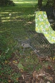 HOMECREST SIESTA LOUGE CHAIR WITH SPRING ROCKER