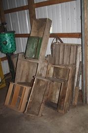 VINTAGE WOOD BOES