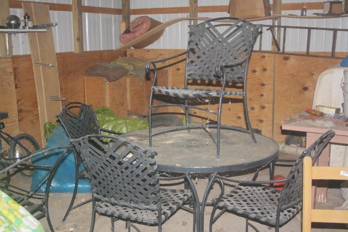 VINTAGE PATIO SET