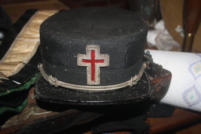1920'S KNIGHTS TEMPLAR MOSANIC HATS