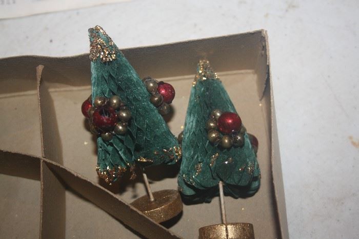 VINTAGE CHRISTMAS