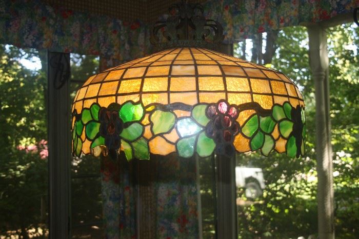 STAIN GLASS LAMP