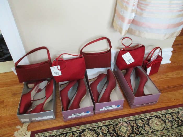 PURSES/SHOES FOR A WEDDING PARTY
