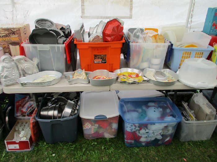 METAL BAKEWARE, TUPPERWARE, STUFFED ANIMALS