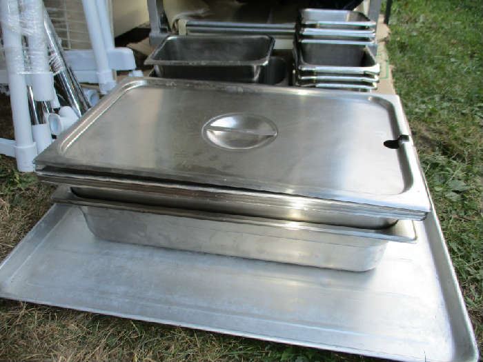 STAINLESS TRAYS/PANS