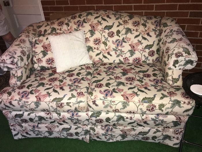 Lovely pair of Floral Love Seats-great condition