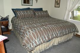 King size bed