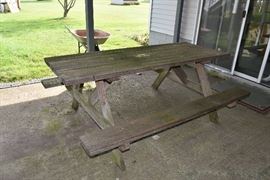picnic table