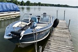 17' Sportsman Boat w/trailer