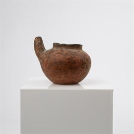 A PRE-COLUMBIAN POTTERY KETTLE