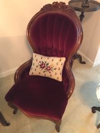 Victorian tufted velvet side chair