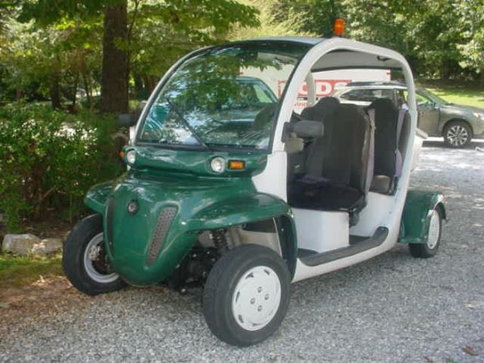 2008 Gem e4 car, excellent condition, batteries have all been replaced recently, fully licensed for street use.
