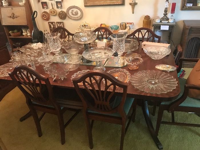 Vintage Duncan Phyfe Dining Table and 6 Chairs