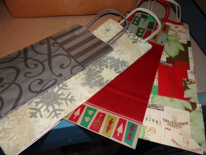 5 Cases Of Wine Bags Christmas Designs