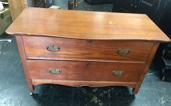 2-Drawer Antique Chest with curved front 