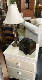 Small off-white 2-drawer night stand