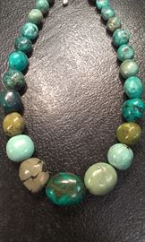 Turquoise natural stone graduated balls necklace...